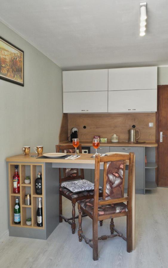 Cozy Studio Near The Park With Huge Verandah. Veliko Tŭrnovo Exterior foto